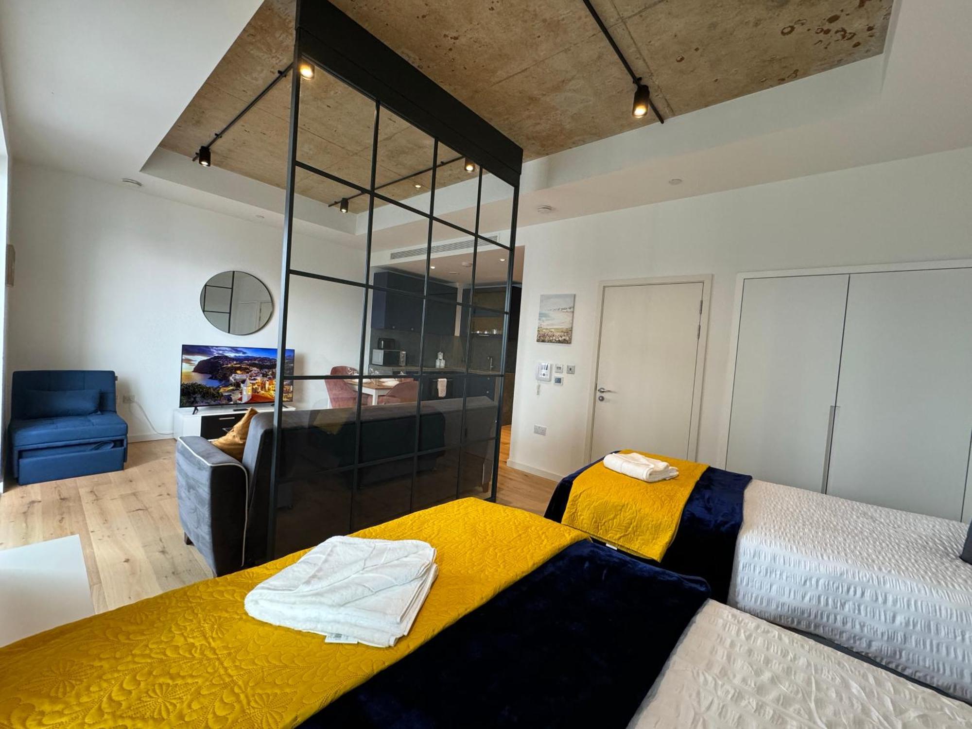 Ferienwohnung London Luxury Flat With Balcony, River View, O2 Arena, Excel, Canary Wharf, Station Exterior foto